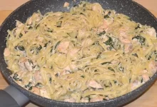 Photo of Паста с лососем и шпинатом в сливочном соусе