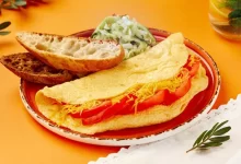 Photo of Омлет с беконом и сыром на завтрак