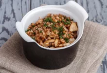 Photo of Гречневая каша с сухофруктами и медом